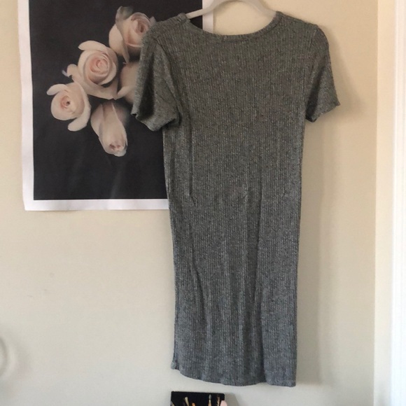 BRANDY MELVILLE dress - Picture 2 of 2